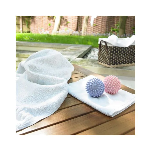 Anti wrinkle dryer outlet balls