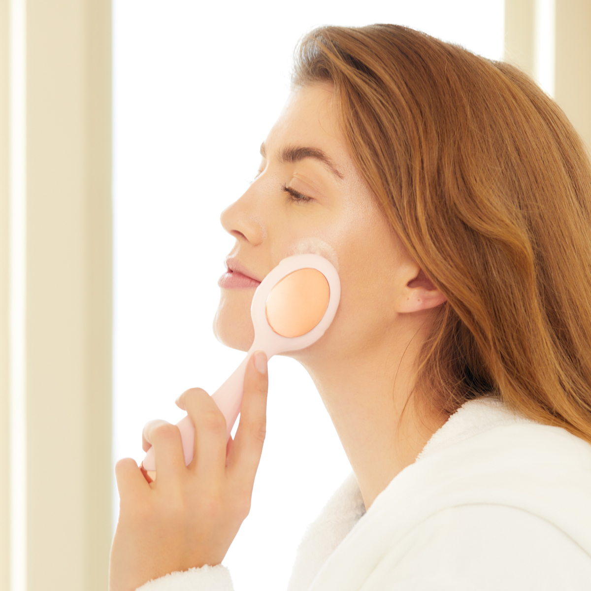 Sonic store facial cleansing